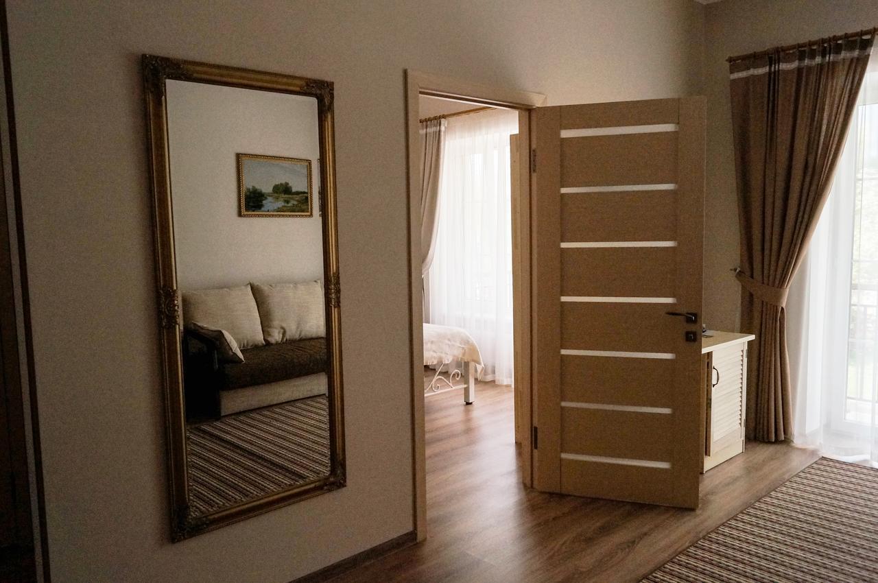 Tamerlan Khmelʼnytsʼkyy Exteriér fotografie